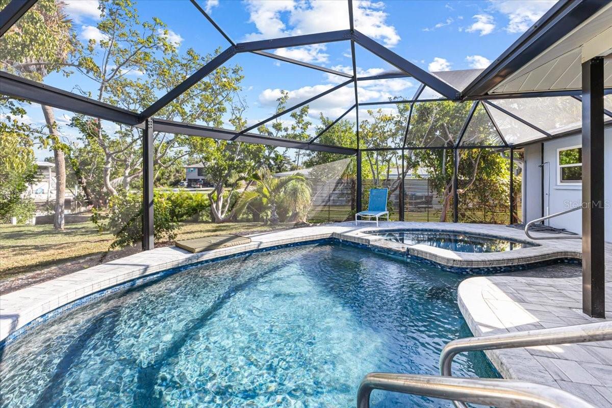 Image 36 of 53 For 830 Park Road