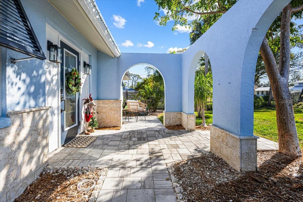 Image 4 of 53 For 830 Park Road