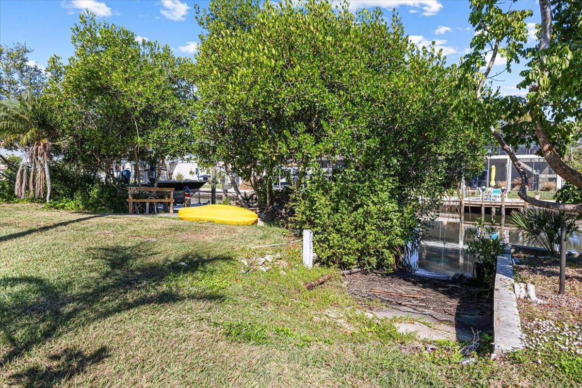 Image 44 of 53 For 830 Park Road