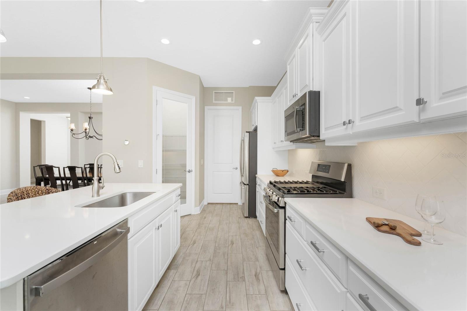 Image 17 of 71 For 26798 Weiskopf Drive