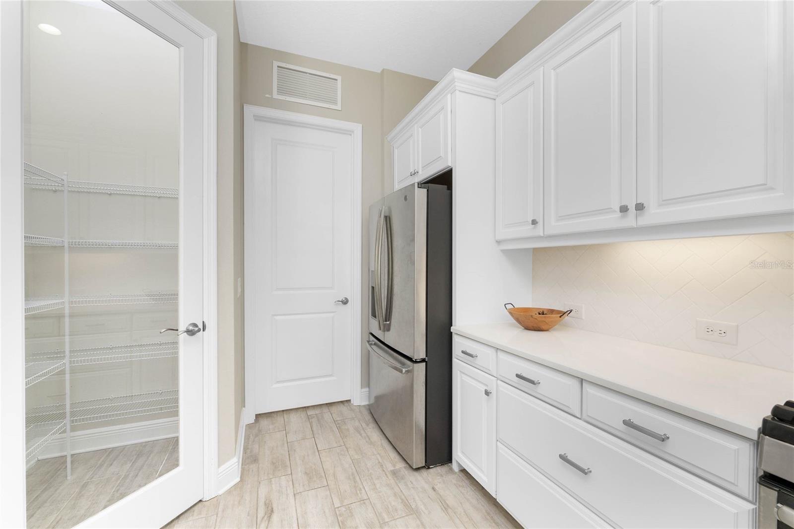 Image 18 of 71 For 26798 Weiskopf Drive