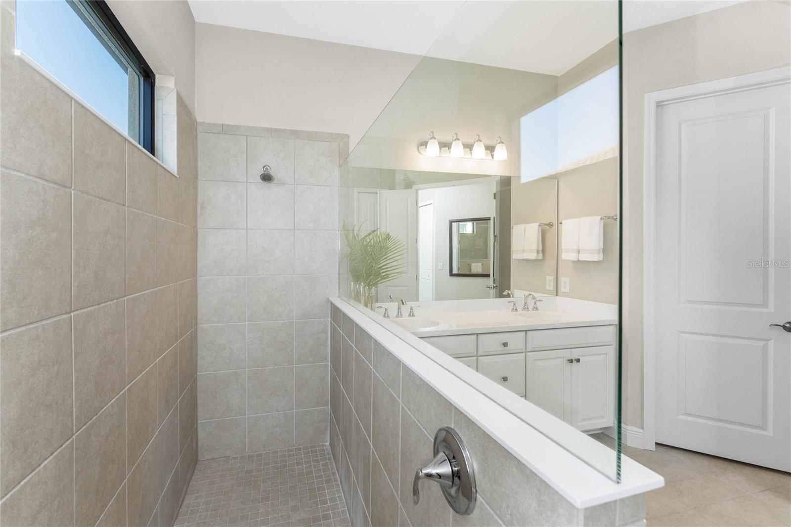 Image 32 of 71 For 26798 Weiskopf Drive