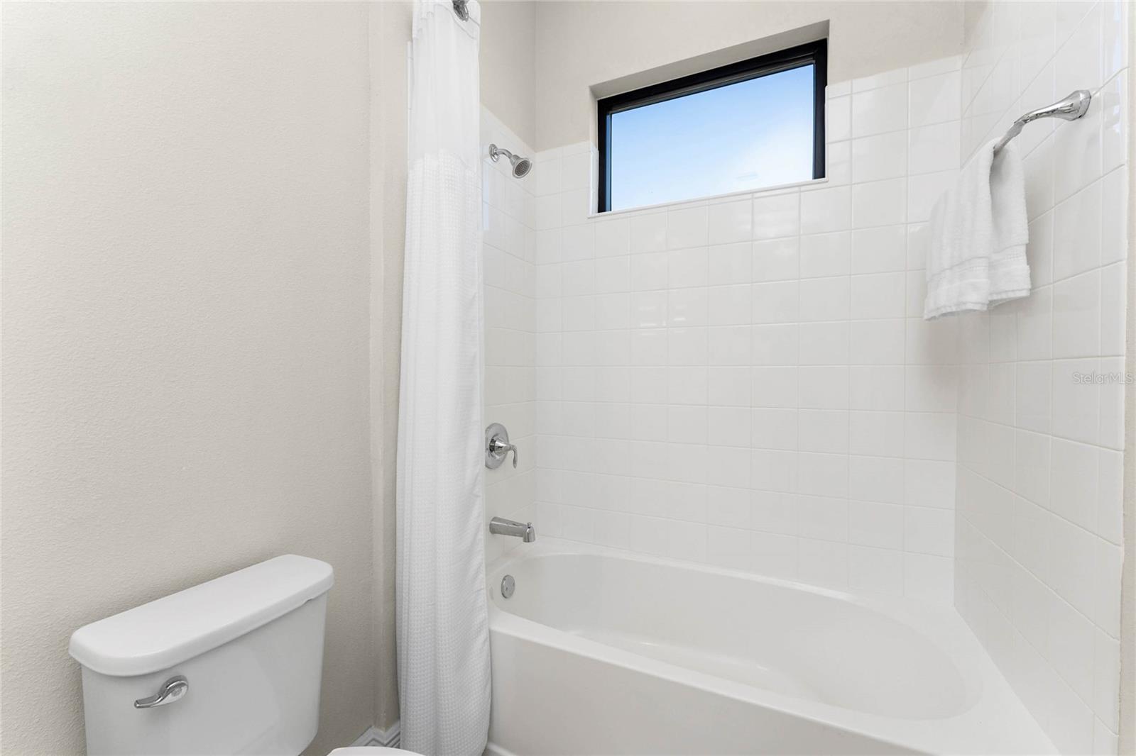 Image 36 of 71 For 26798 Weiskopf Drive