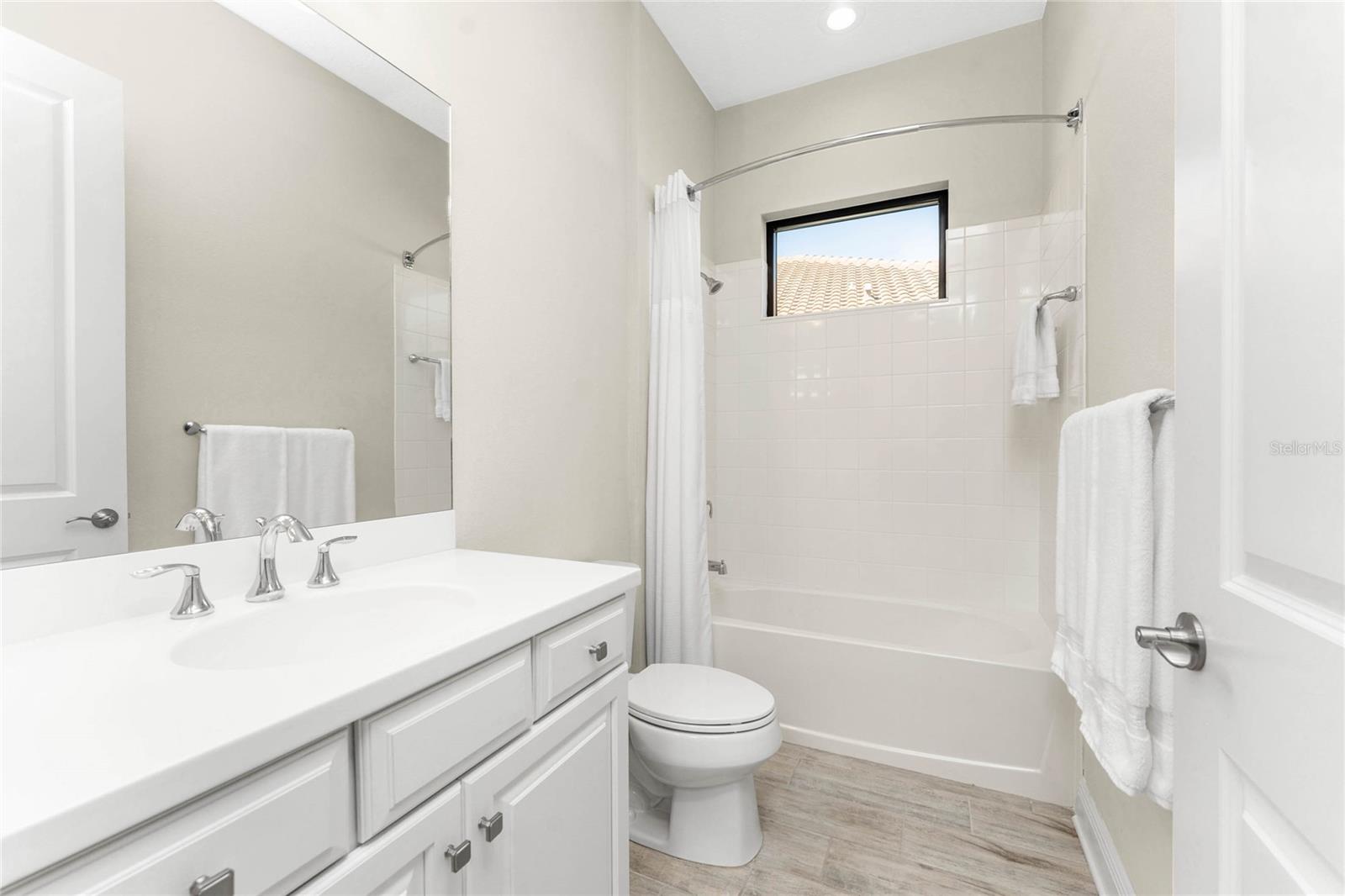 Image 37 of 71 For 26798 Weiskopf Drive