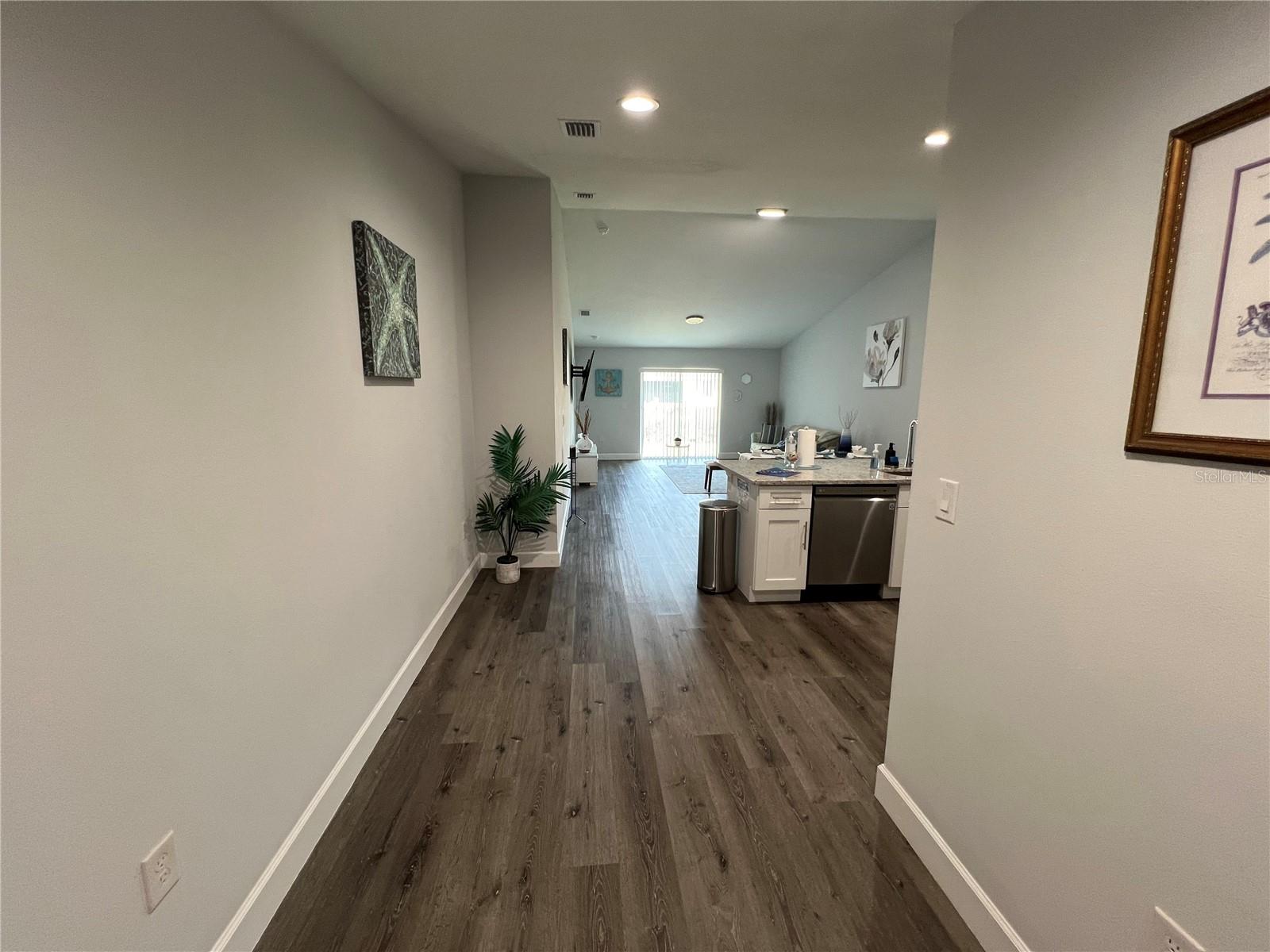 Image 12 of 47 For 9092 Agate Street