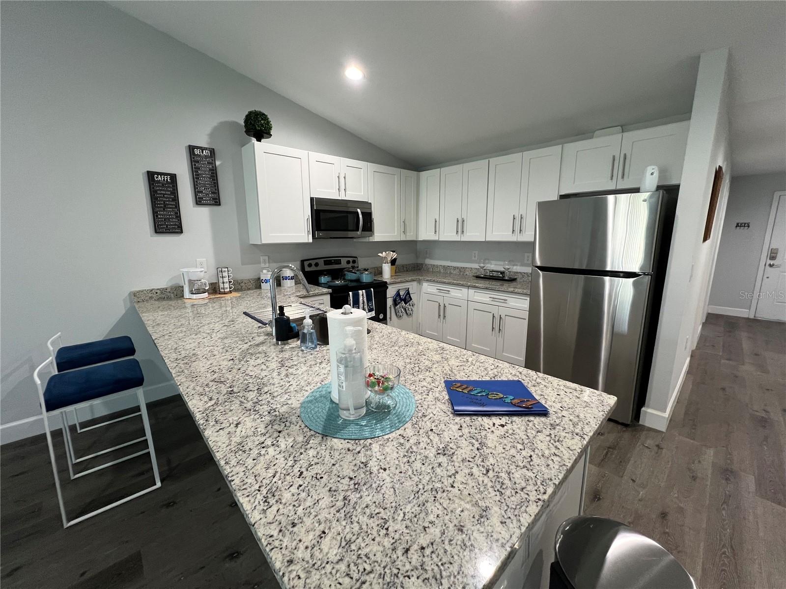 Image 14 of 47 For 9092 Agate Street