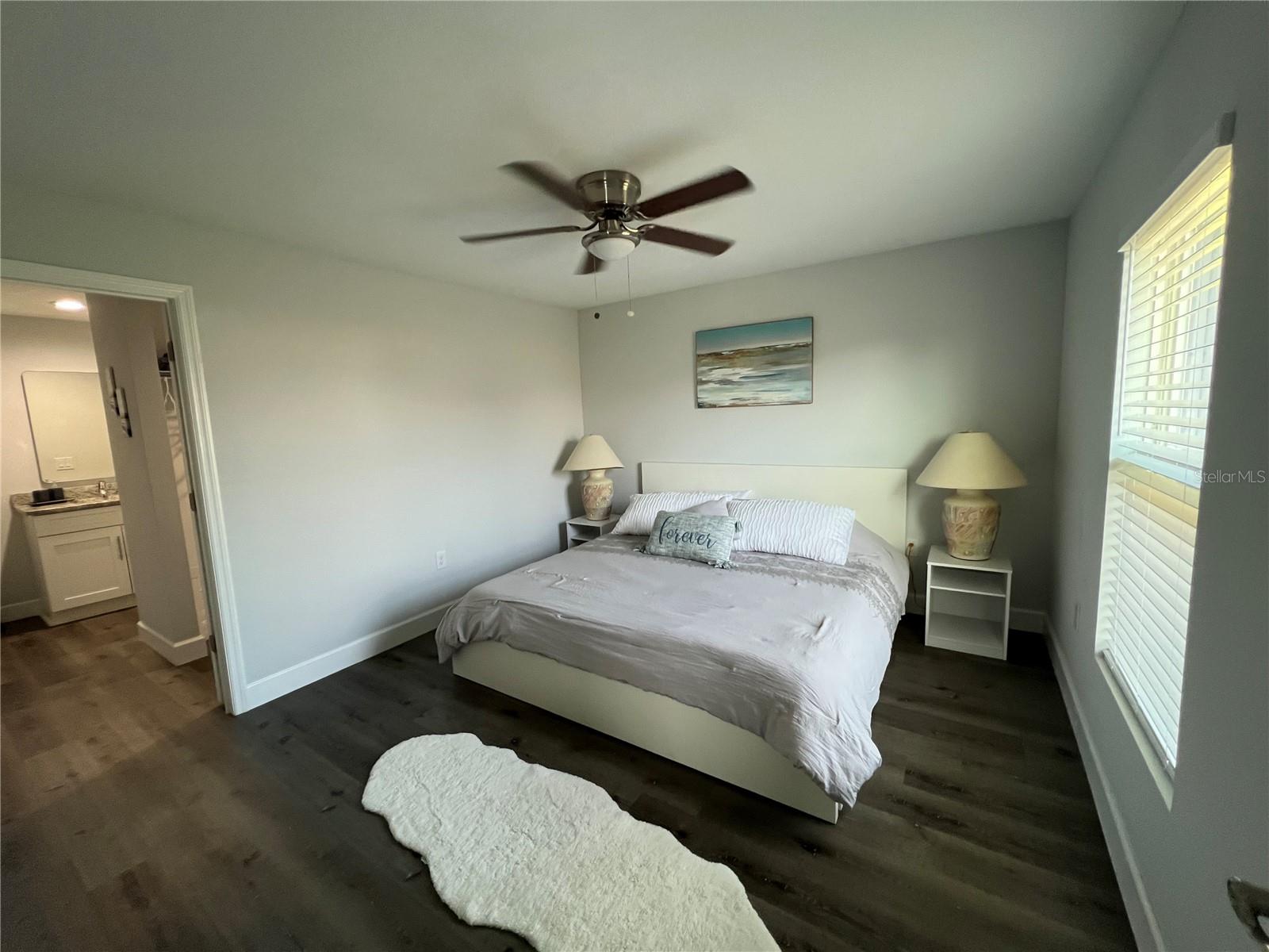 Image 22 of 47 For 9092 Agate Street