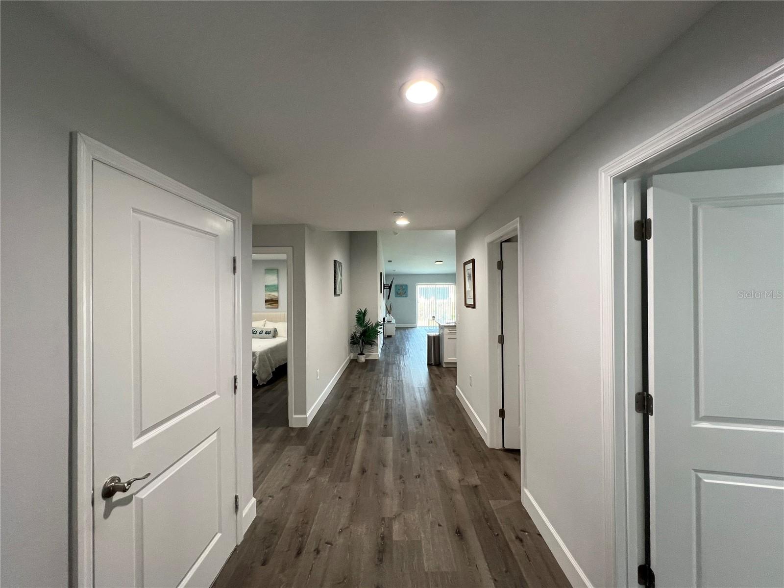 Image 3 of 47 For 9092 Agate Street