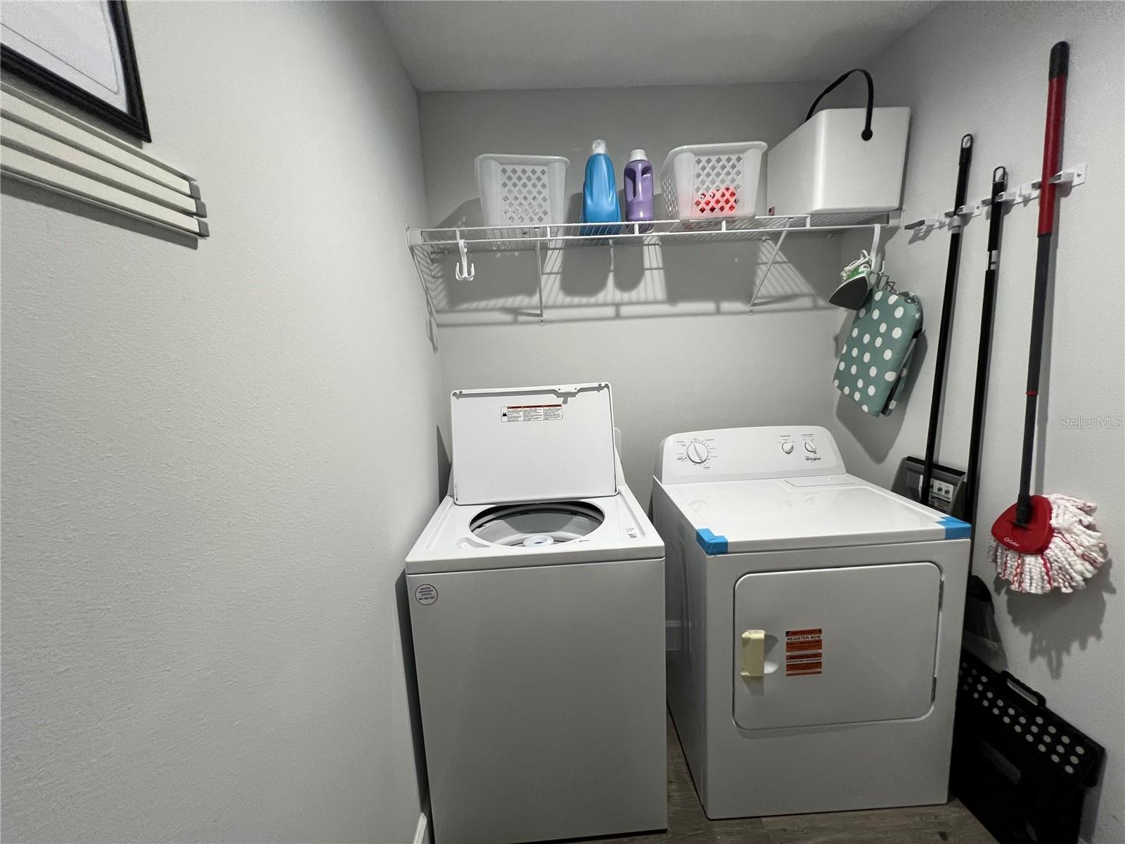 Image 33 of 47 For 9092 Agate Street