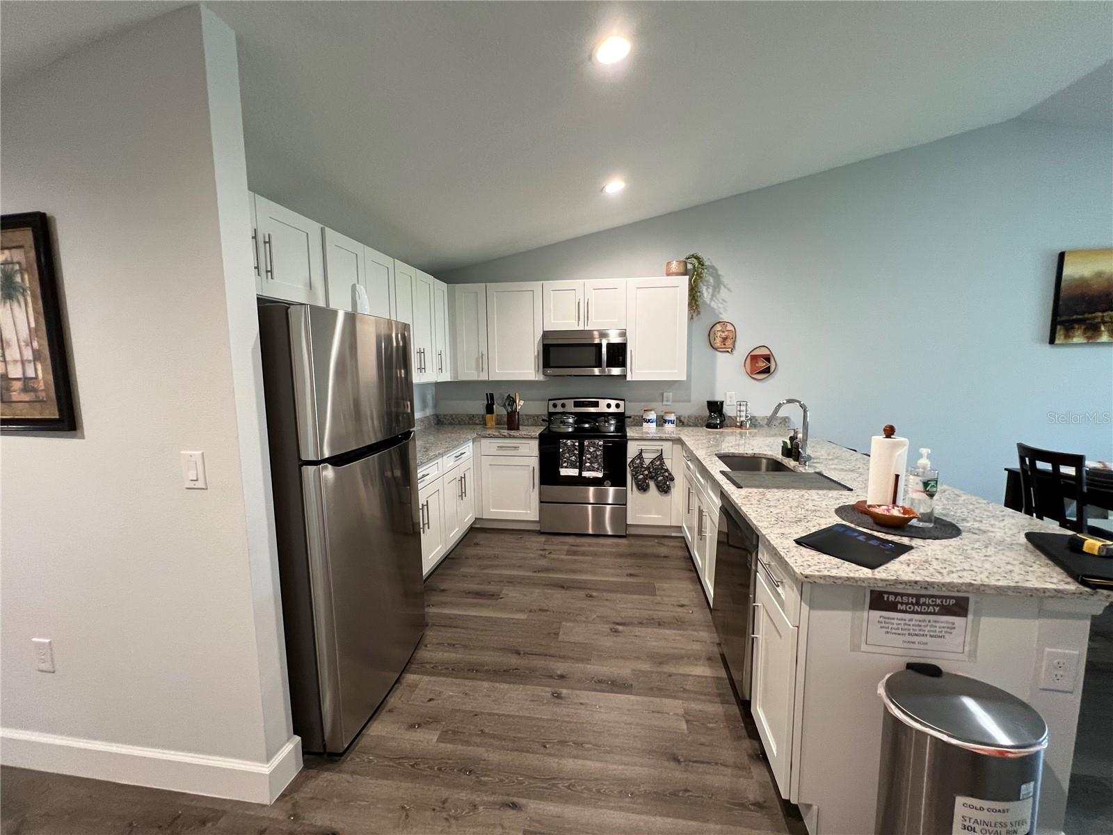 Image 37 of 47 For 9092 Agate Street