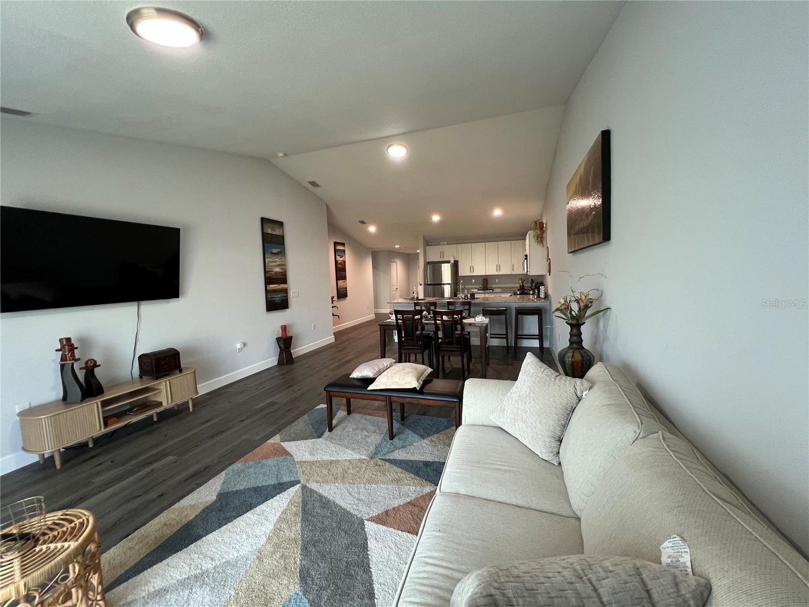 Image 40 of 47 For 9092 Agate Street