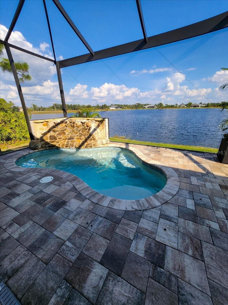 Image 39 of 52 For 5 Reef Court