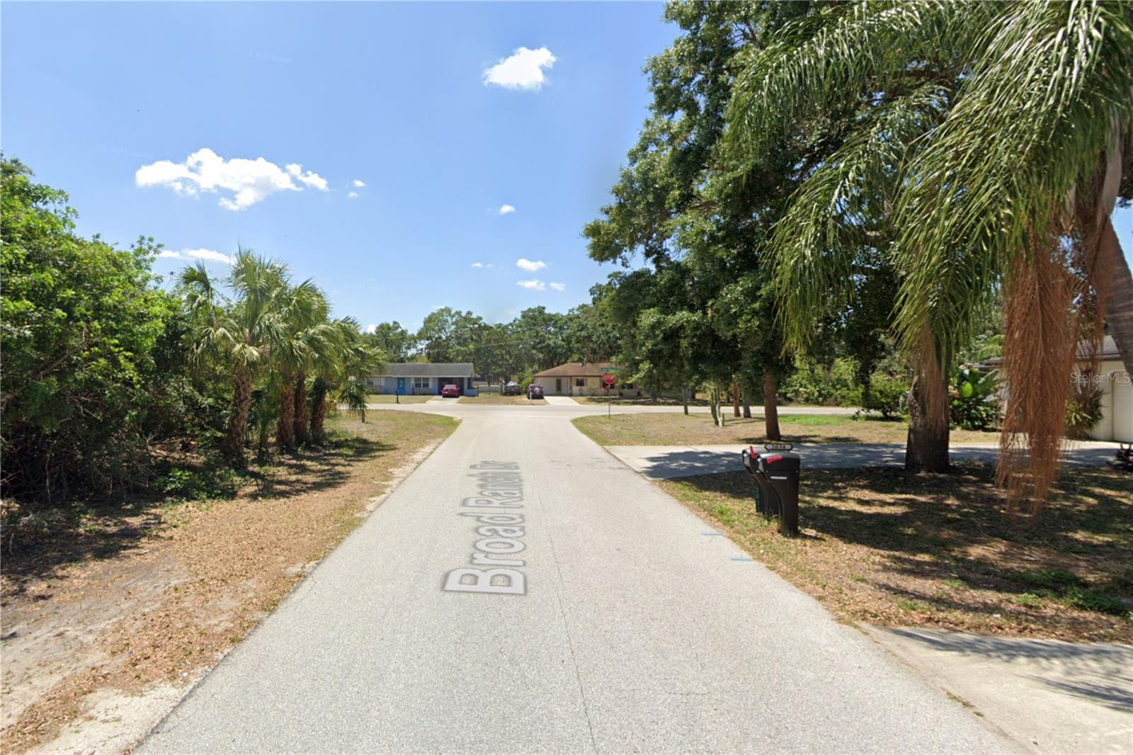 Image 5 of 14 For 2027 & 2035 & 2043 Broad Ranch Drive