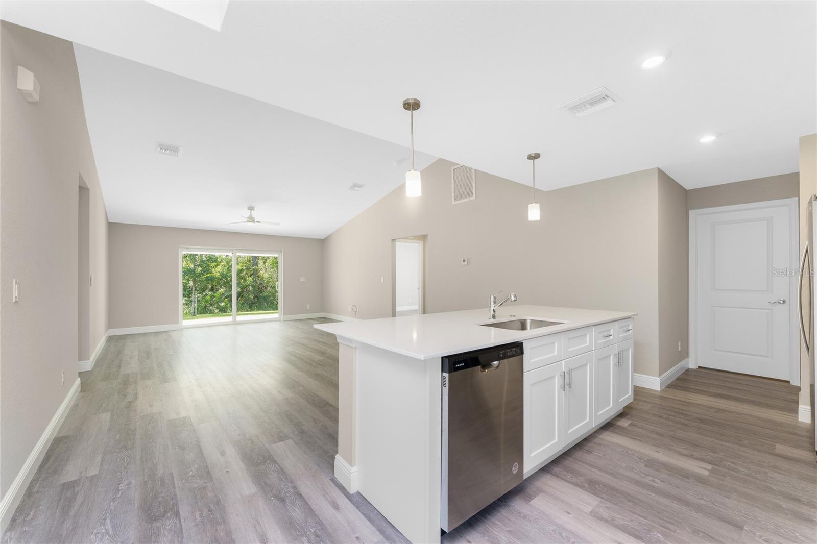 Image 12 of 71 For 6397 Filbert Street