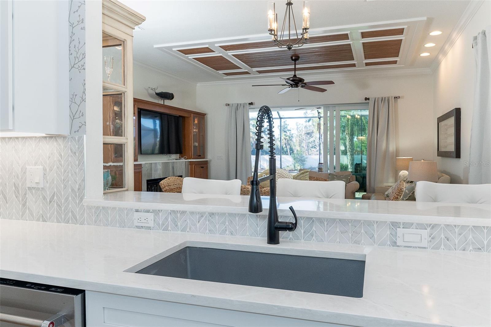 Image 15 of 51 For 10422 Coquina Ct