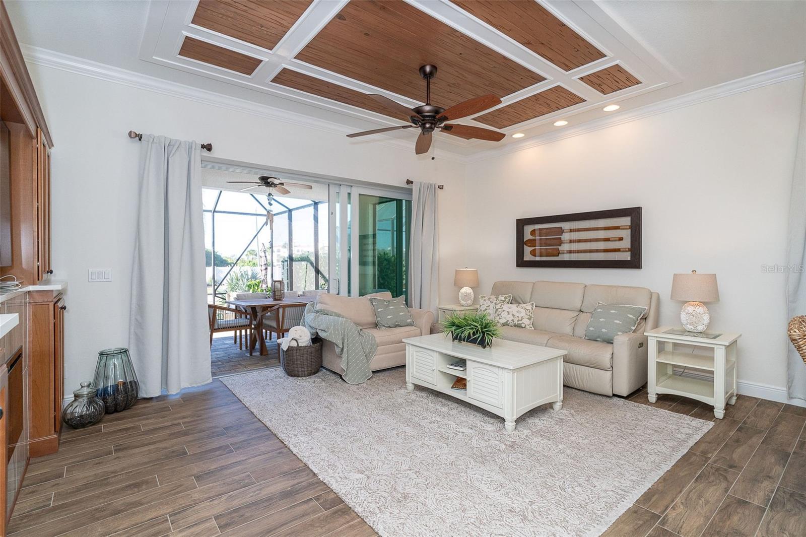 Image 18 of 51 For 10422 Coquina Ct