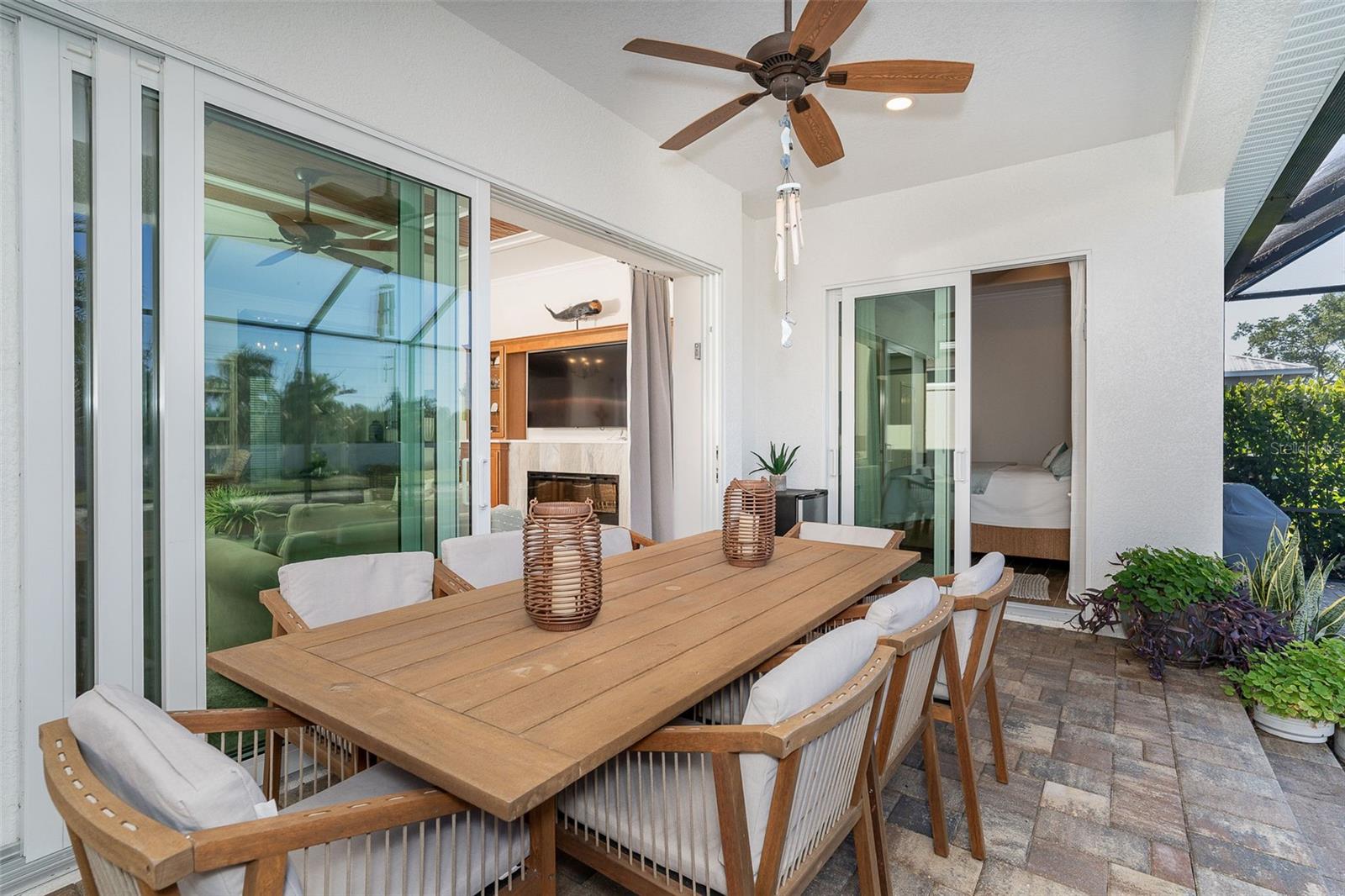 Image 22 of 51 For 10422 Coquina Ct