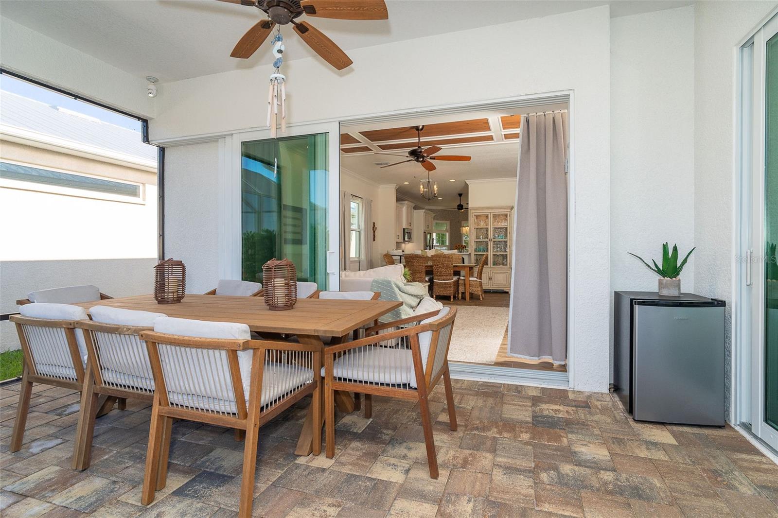 Image 23 of 51 For 10422 Coquina Ct