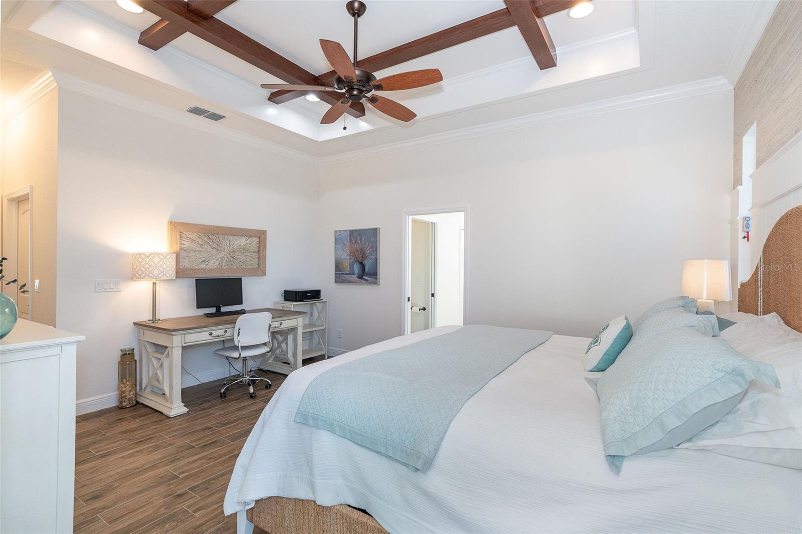 Image 33 of 51 For 10422 Coquina Ct