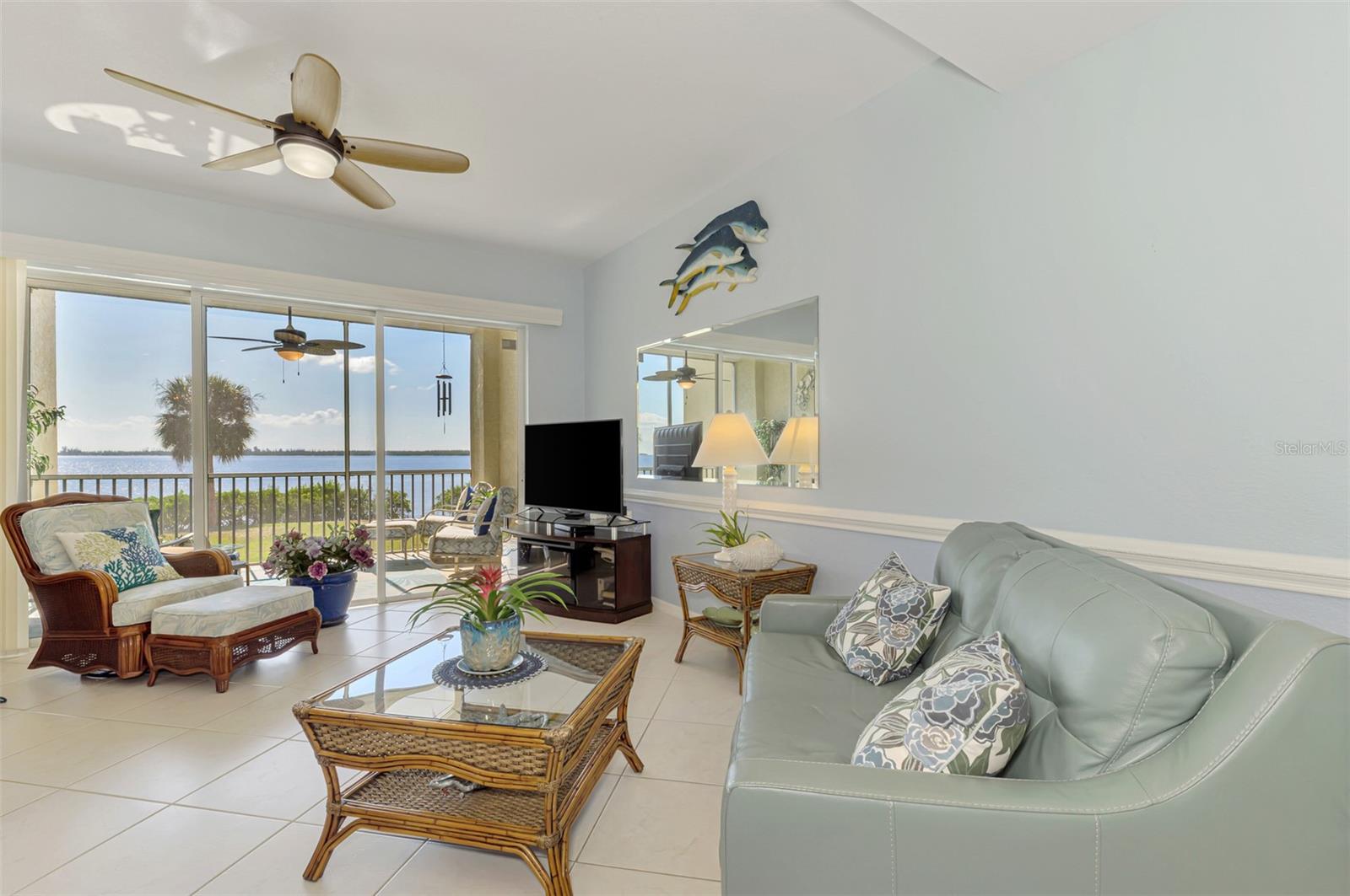 Image 12 of 55 For 4410 Warren Avenue 504