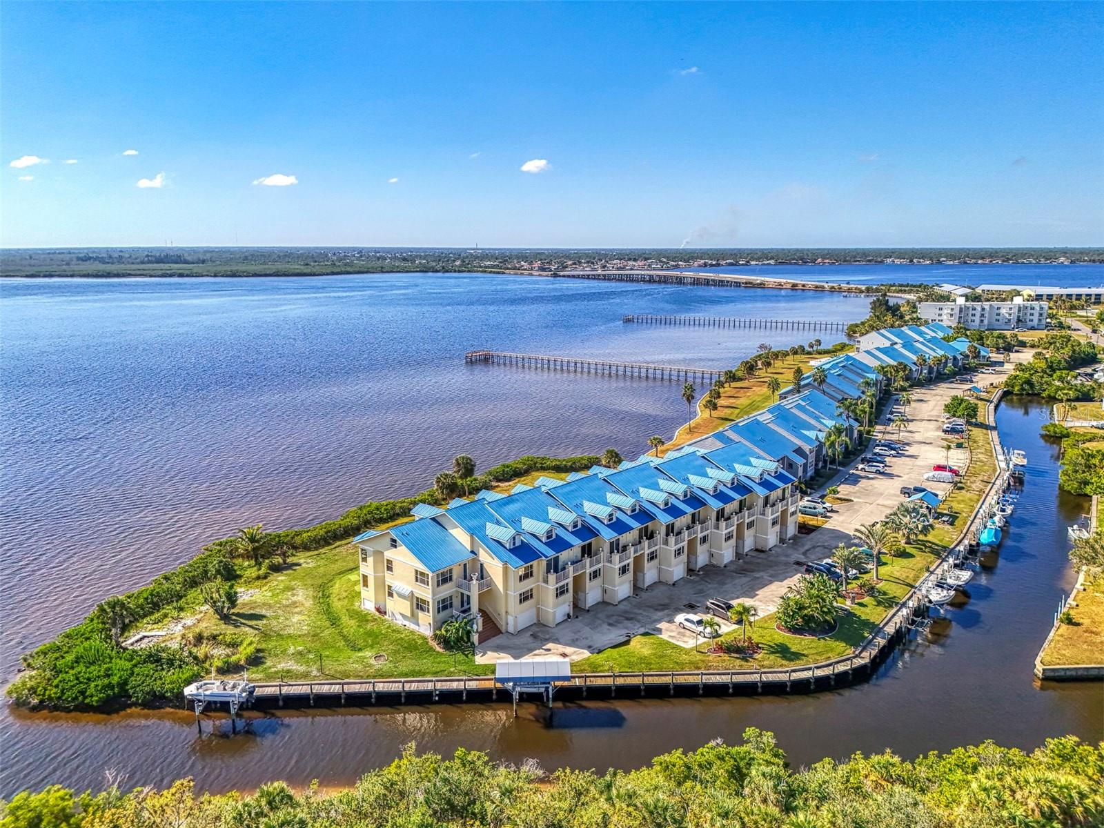 Image 2 of 55 For 4410 Warren Avenue 504