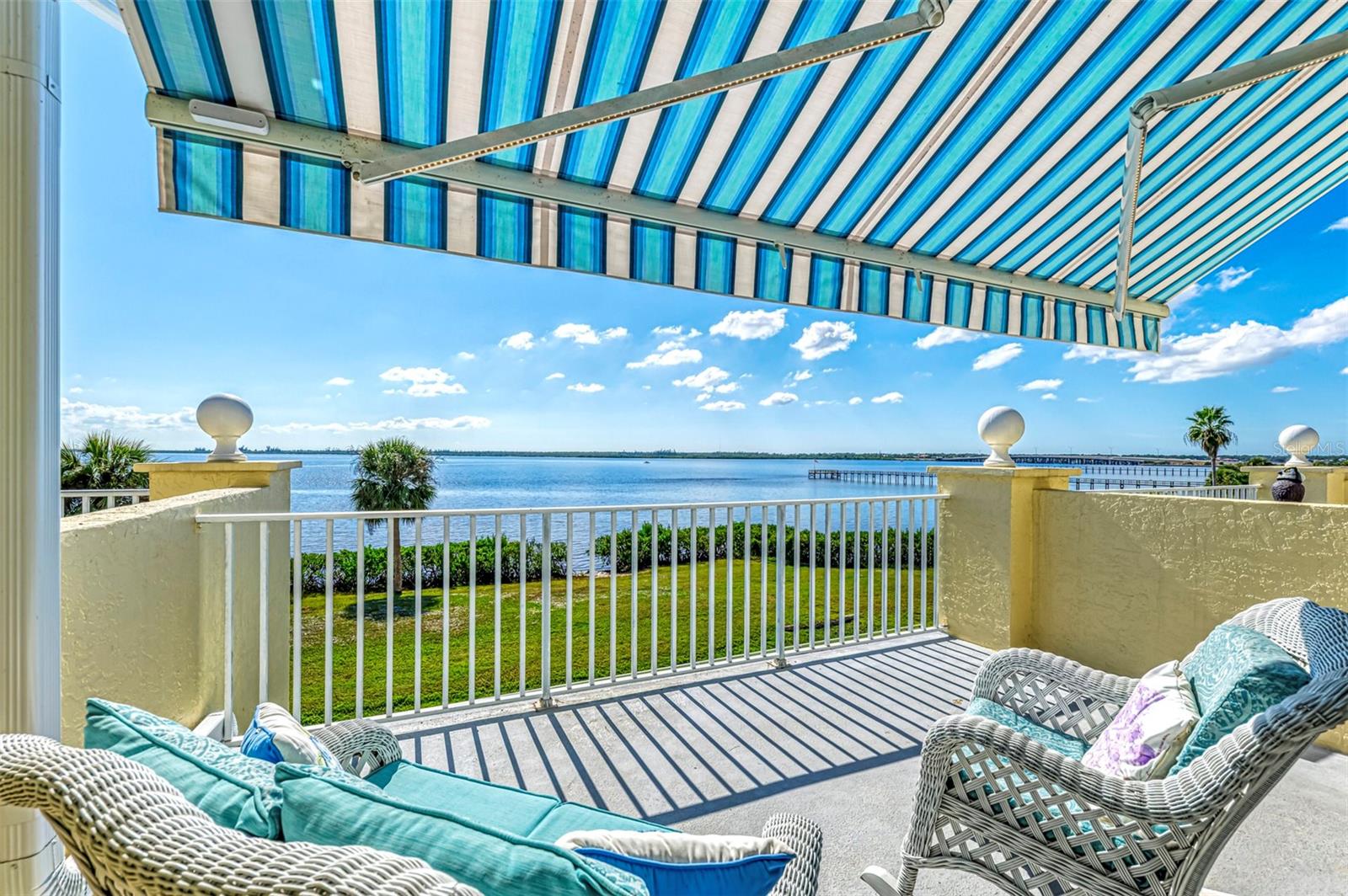 Image 21 of 55 For 4410 Warren Avenue 504