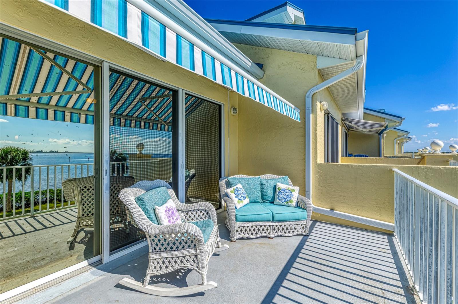 Image 22 of 55 For 4410 Warren Avenue 504