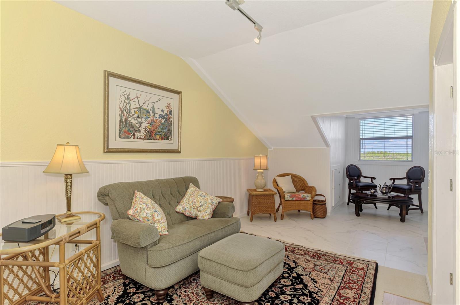 Image 26 of 55 For 4410 Warren Avenue 504