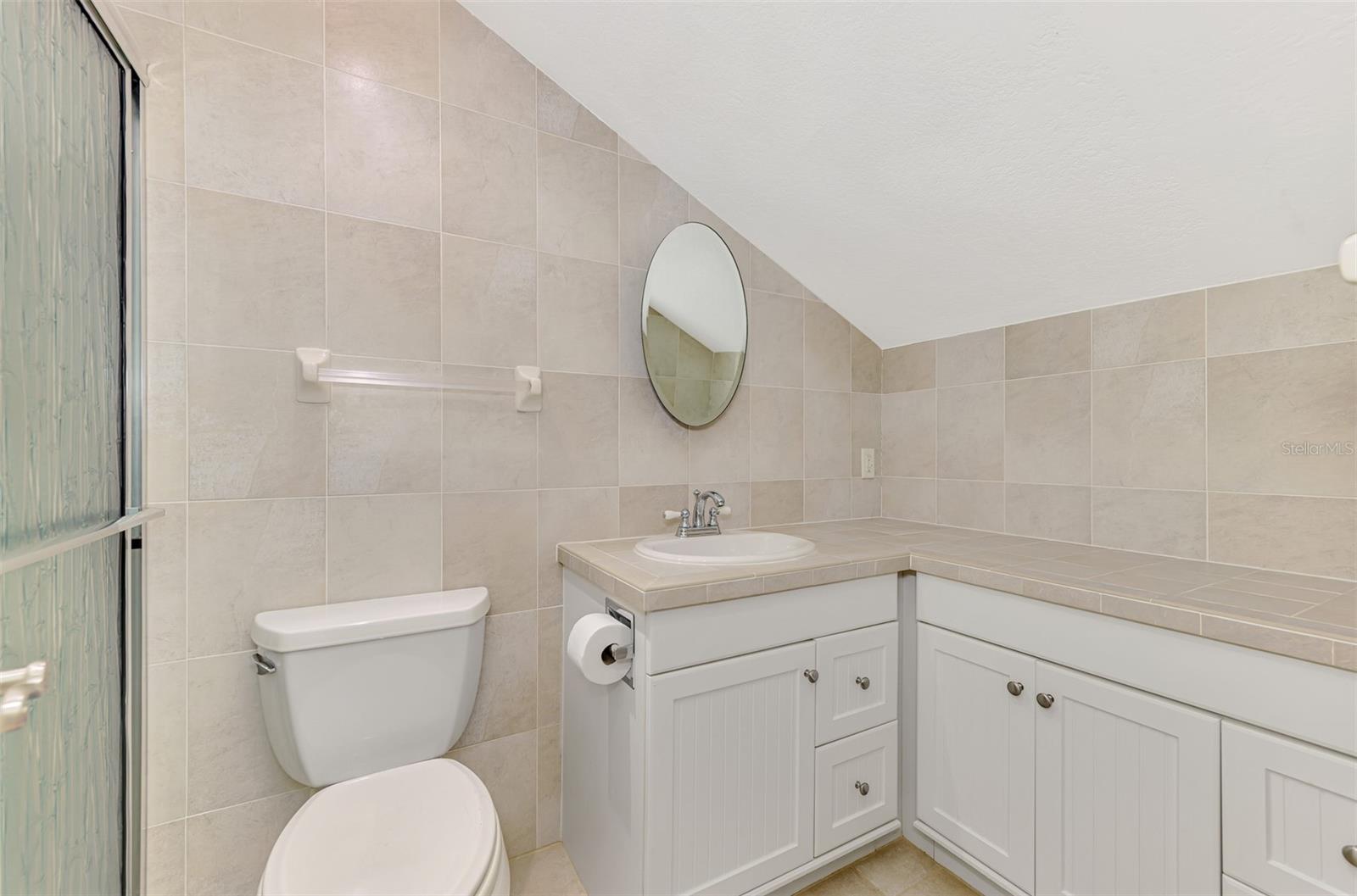 Image 30 of 55 For 4410 Warren Avenue 504