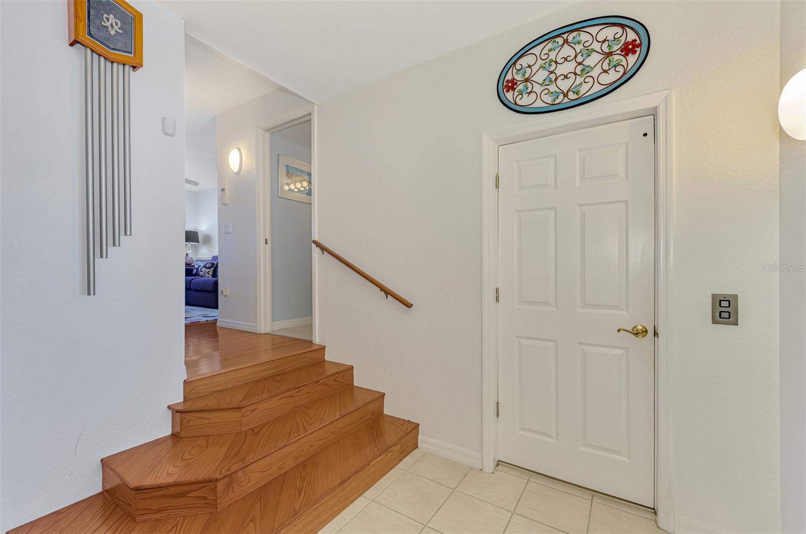 Image 6 of 55 For 4410 Warren Avenue 504