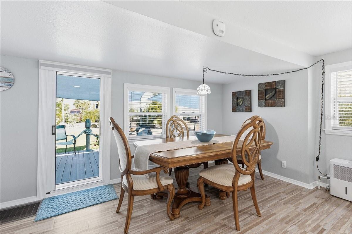 Image 11 of 46 For 1475 Flamingo Drive 346