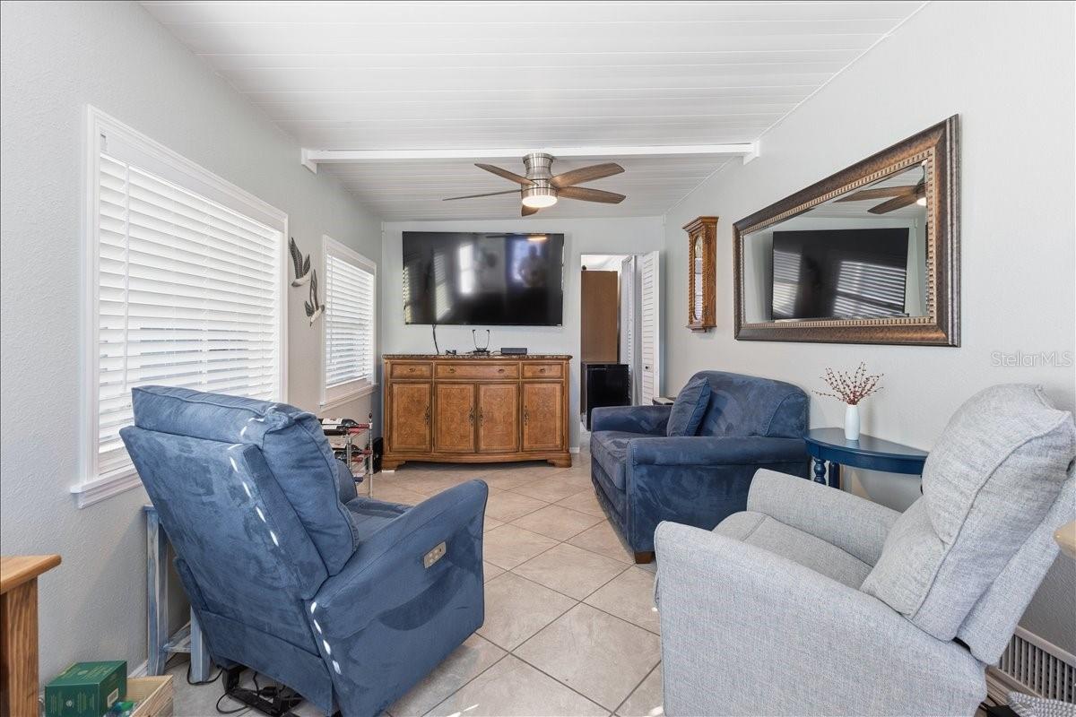 Image 9 of 46 For 1475 Flamingo Drive 346