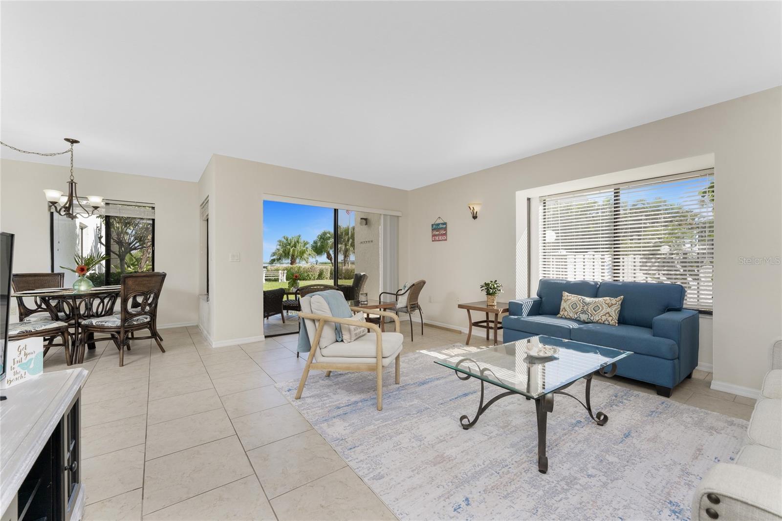 Image 14 of 52 For 2955 Beach Road A415