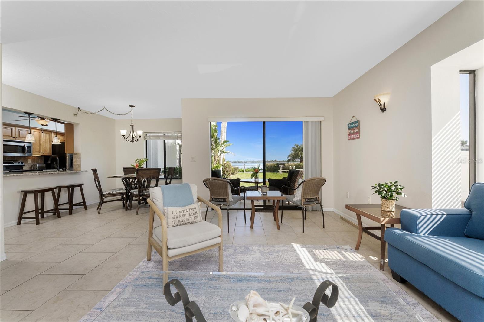 Image 16 of 52 For 2955 Beach Road A415