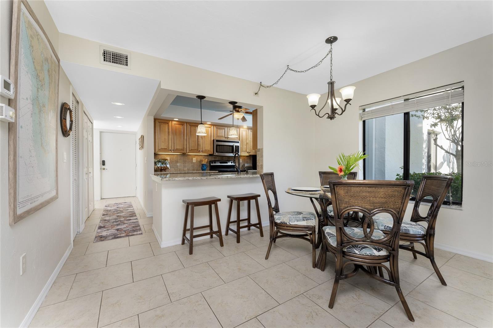 Image 18 of 52 For 2955 Beach Road A415