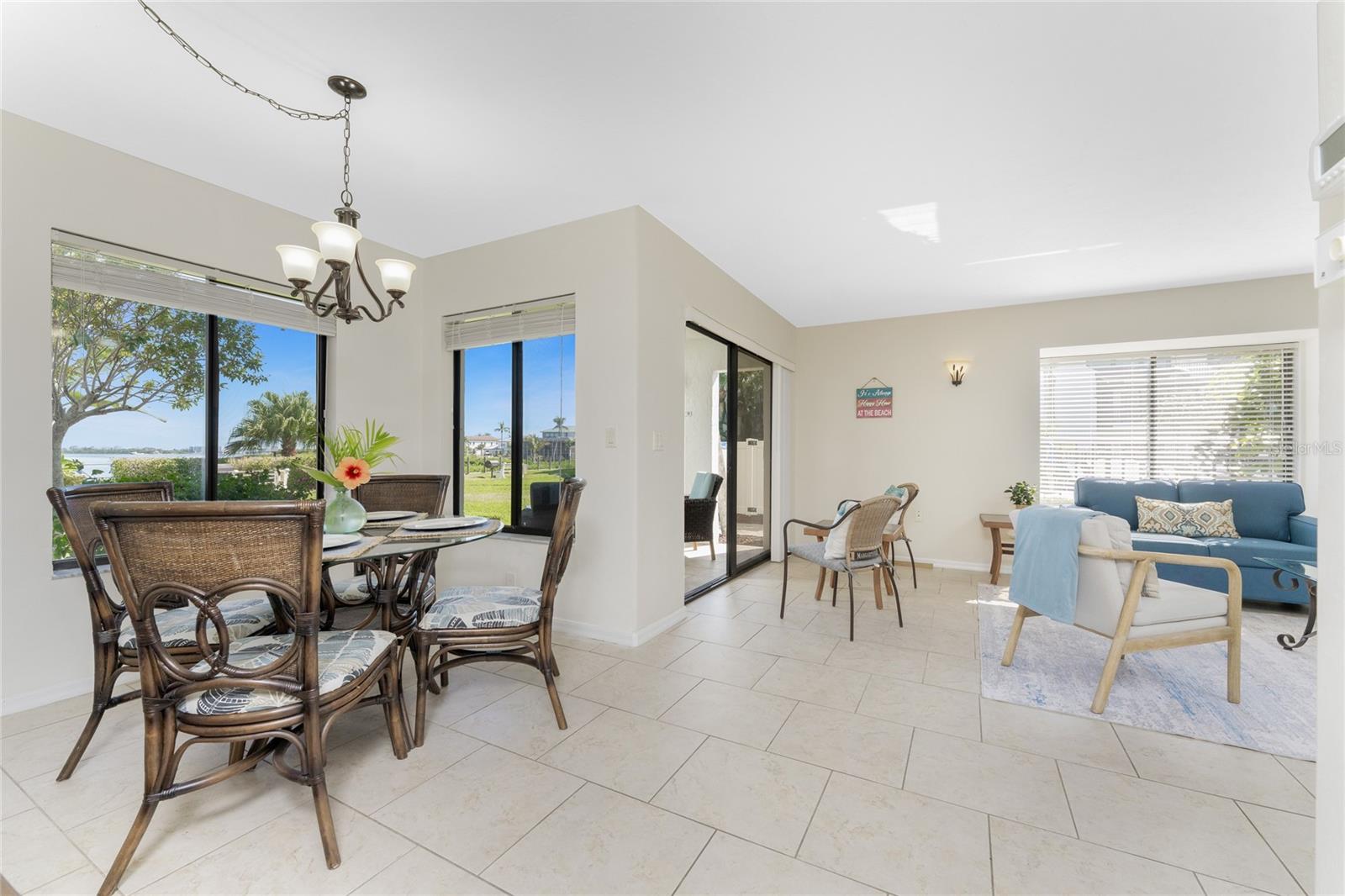 Image 20 of 52 For 2955 Beach Road A415