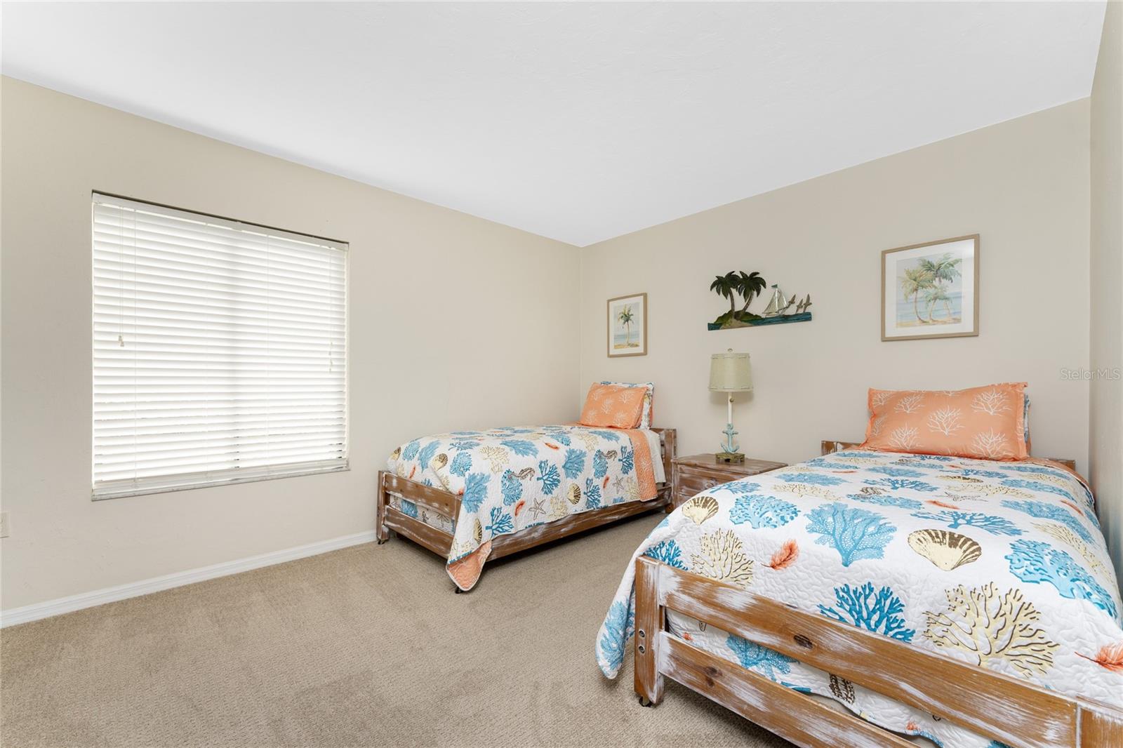 Image 23 of 52 For 2955 Beach Road A415