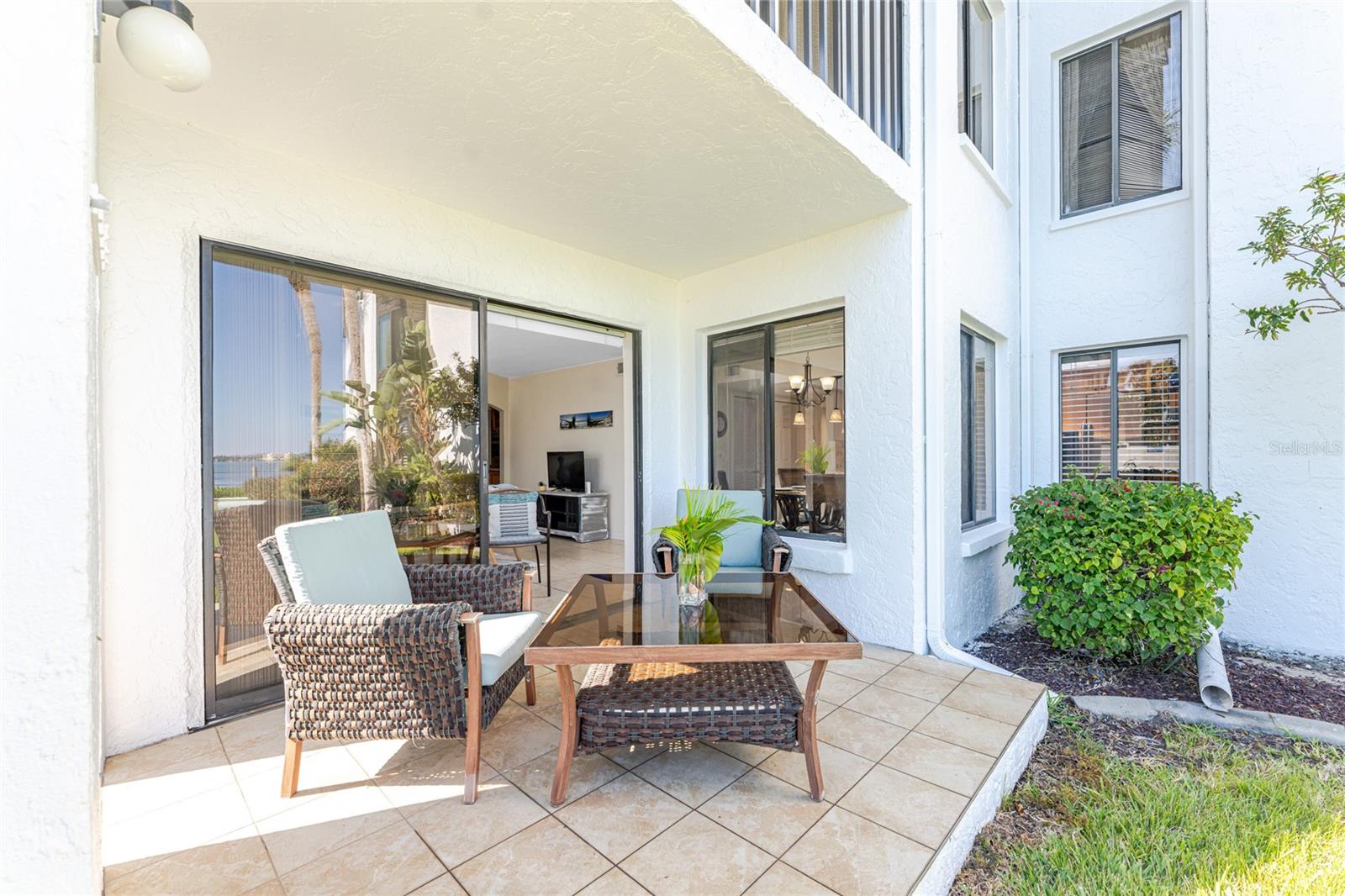 Image 38 of 52 For 2955 Beach Road A415