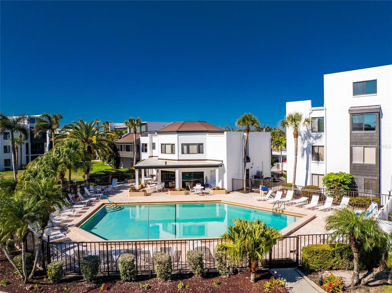 Image 41 of 52 For 2955 Beach Road A415