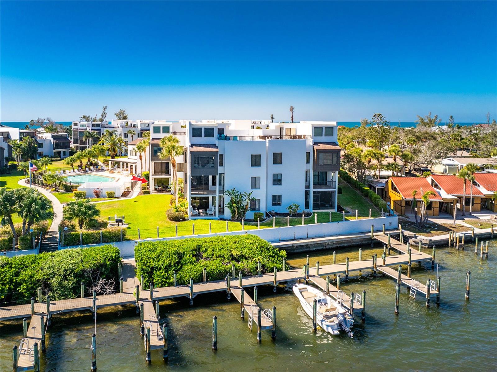 Image 43 of 52 For 2955 Beach Road A415