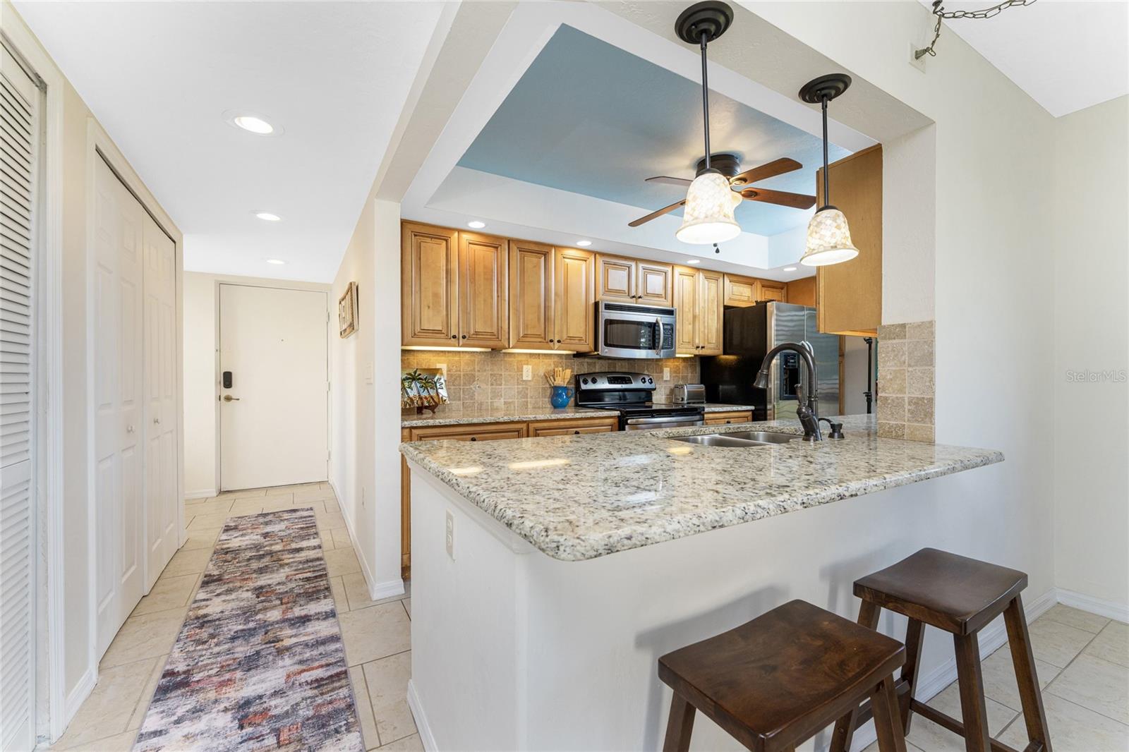 Image 5 of 52 For 2955 Beach Road A415