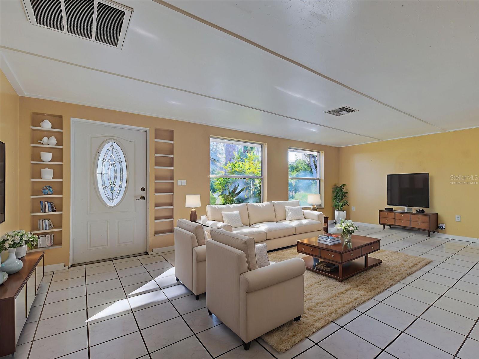 Image 10 of 52 For 5984 Diana Road