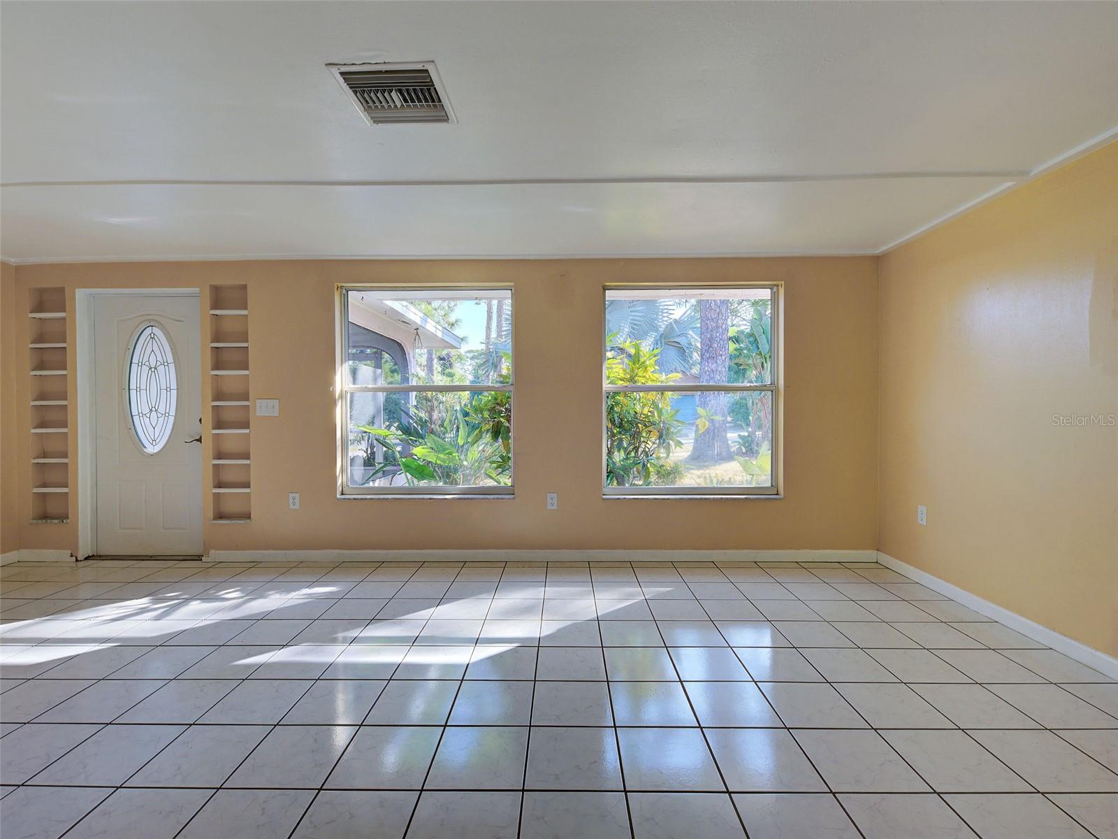 Image 18 of 52 For 5984 Diana Road