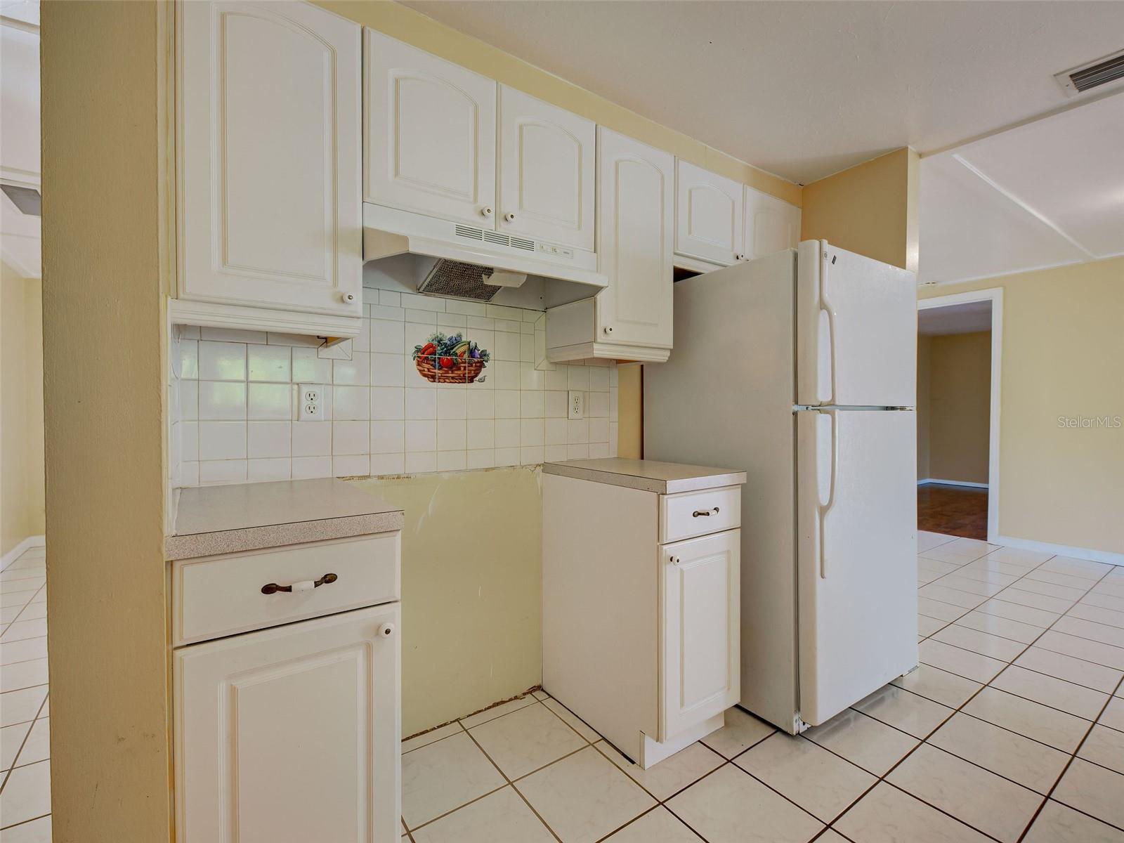 Image 21 of 52 For 5984 Diana Road