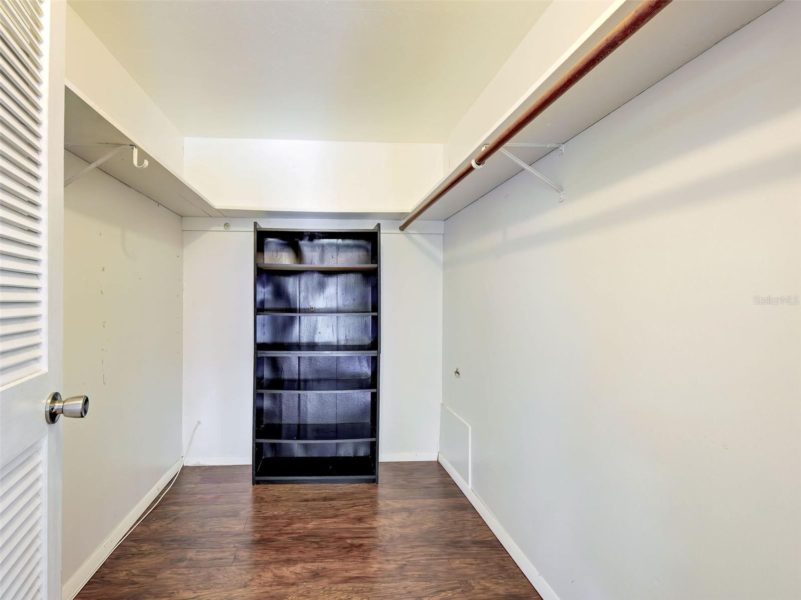 Image 31 of 52 For 5984 Diana Road