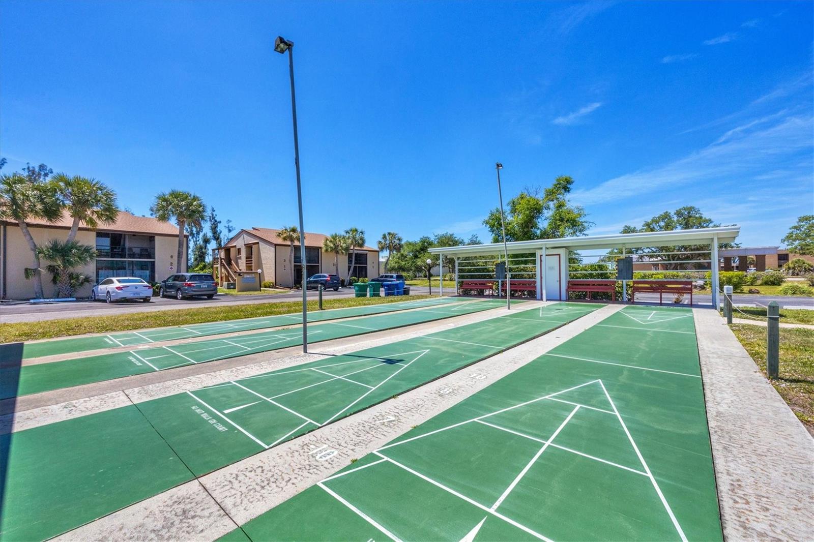 Image 14 of 21 For 12 Quails Run Boulevard 7