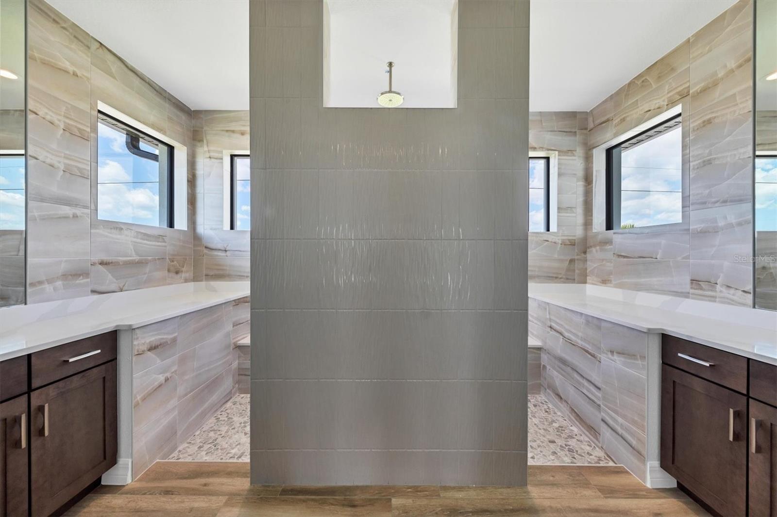 Image 11 of 19 For 9364 Miami  