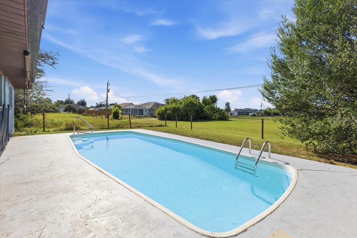 Image 25 of 26 For 7047 Halifax Street