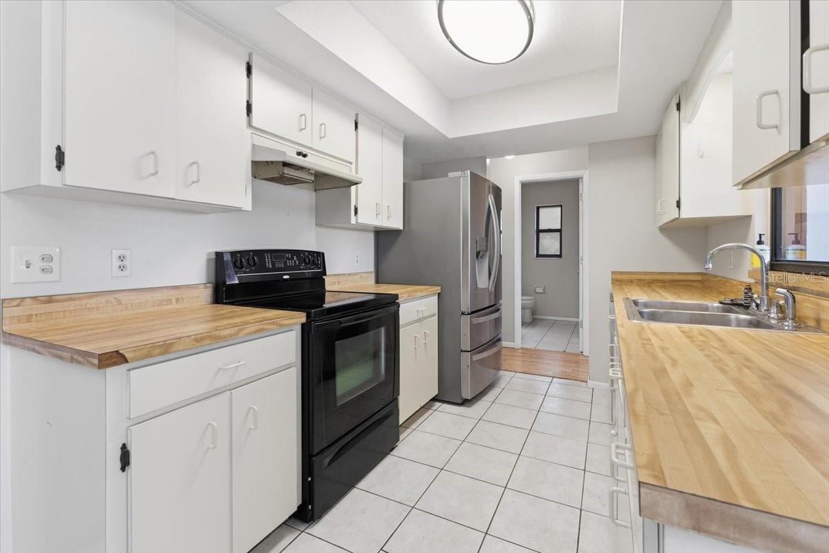 Image 9 of 26 For 7047 Halifax Street