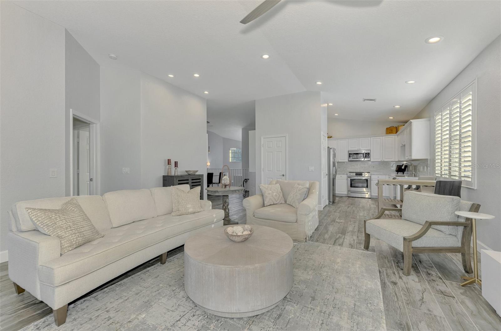 Image 17 of 81 For 3303 Grand Vista Court 201